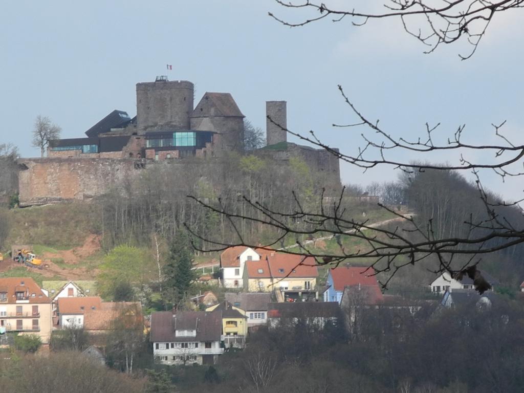 Au Pied Du Chateau Lichtenberg Rom bilde