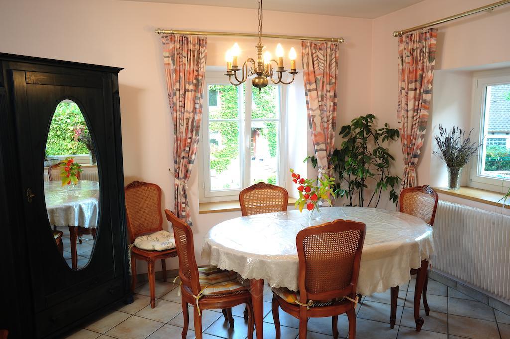 Au Pied Du Chateau Lichtenberg Rom bilde